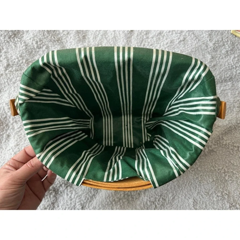 1998 Longaberger Glad Tidings Christmas Basket, Liner,‎ Protector, Green Weave